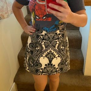 Cute black and white Zara skirt